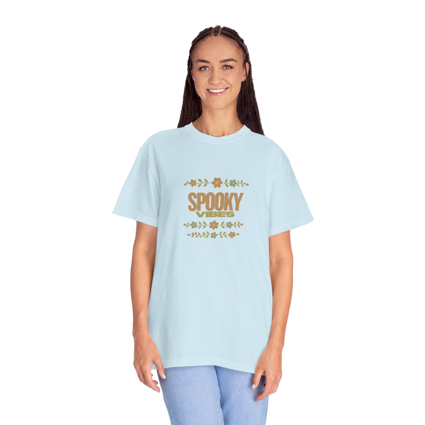 Spooky Vibes, Vintage Floral Halloween Design, Halloween Shirt, Casual Wear, Gift for Fall Celebrations, Halloween Lover Tee